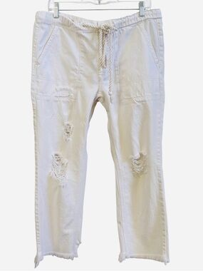 FREE PEOPLE➕Distressed Moxie Crop Jeans